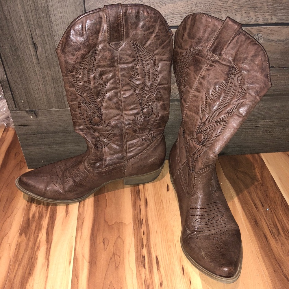 AE Cowboy Boots